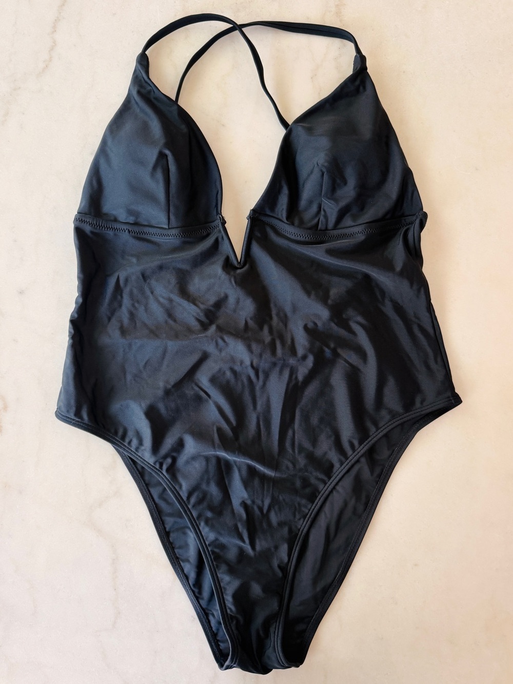 Cupshe Black V-Neck One-Piece Swimsuit